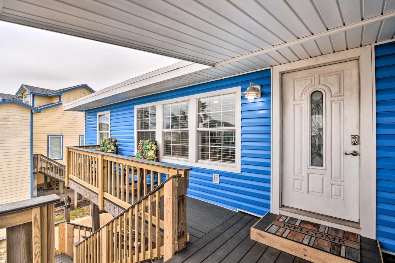 Surfside Beach Gem With Deck - 1 Block To Shore! Freeport Buitenkant foto