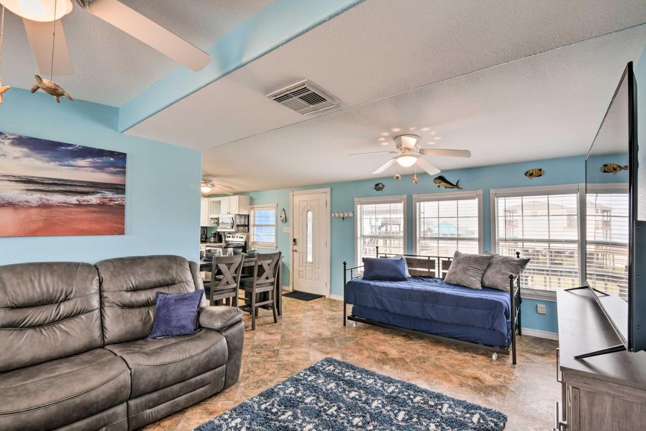 Surfside Beach Gem With Deck - 1 Block To Shore! Freeport Buitenkant foto